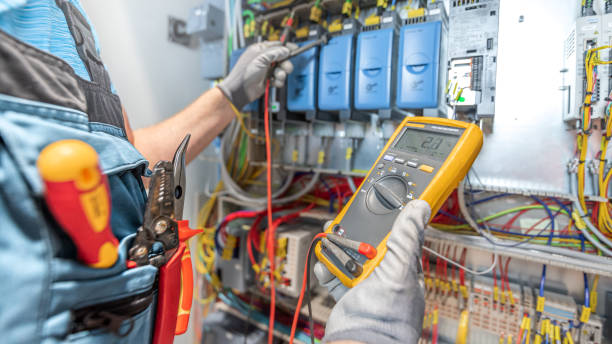 Best Local Electrician Companies  in West Hill, OH
